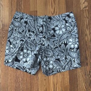 Talbots Black and White Floral Women's Bermudas